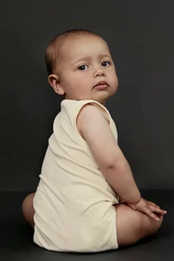 Baby romper mouwloos ecru