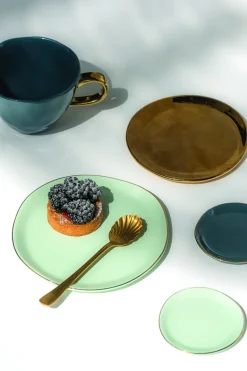 Home deco accessoires goud